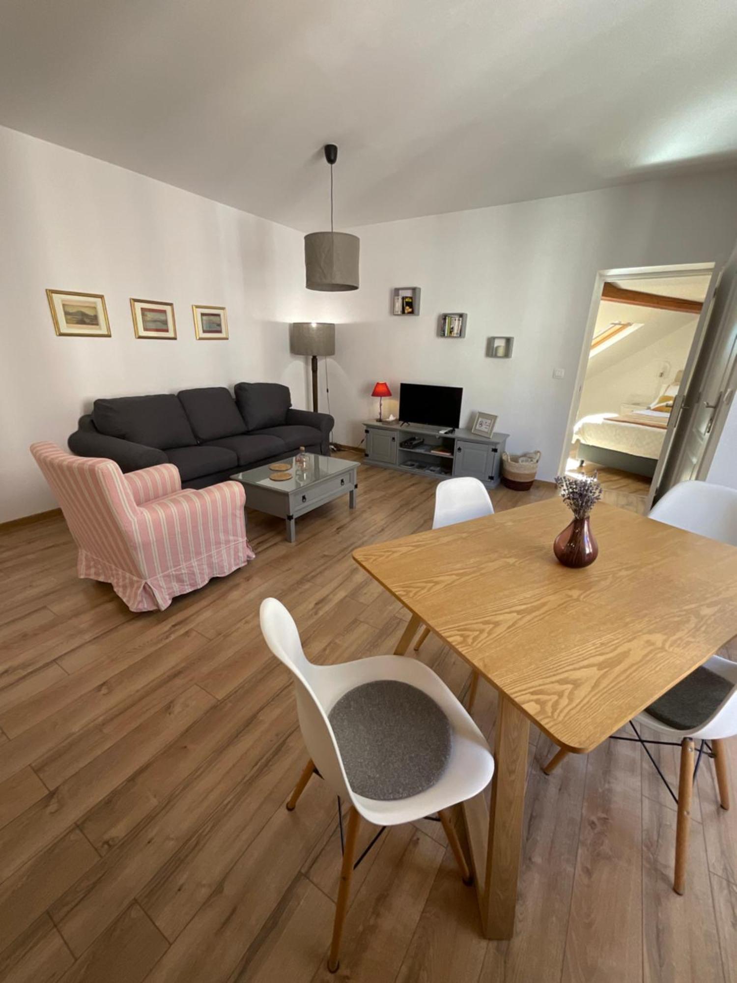 Villa Colonna Appartements มาโนสก์ ภายนอก รูปภาพ